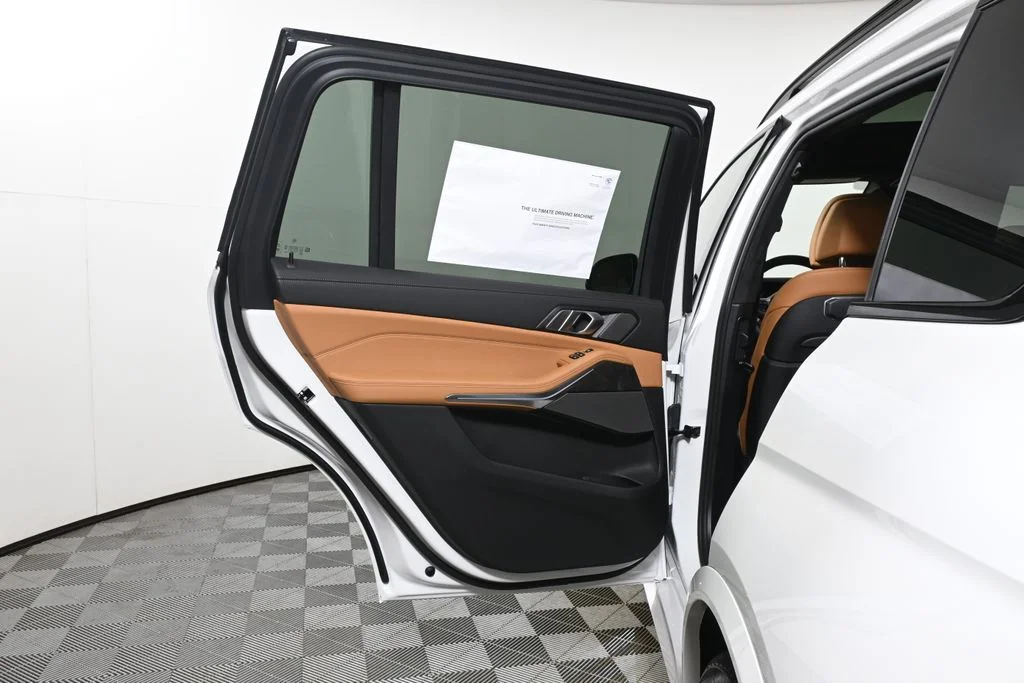New 2027 White BMW xDrive40i image 26