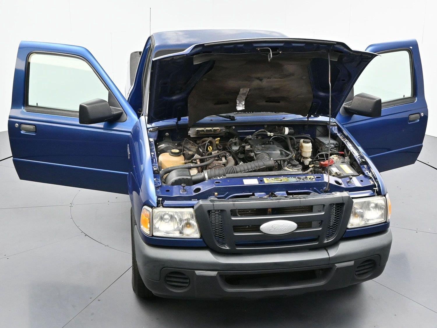 Used 2008  Ford XL image 30
