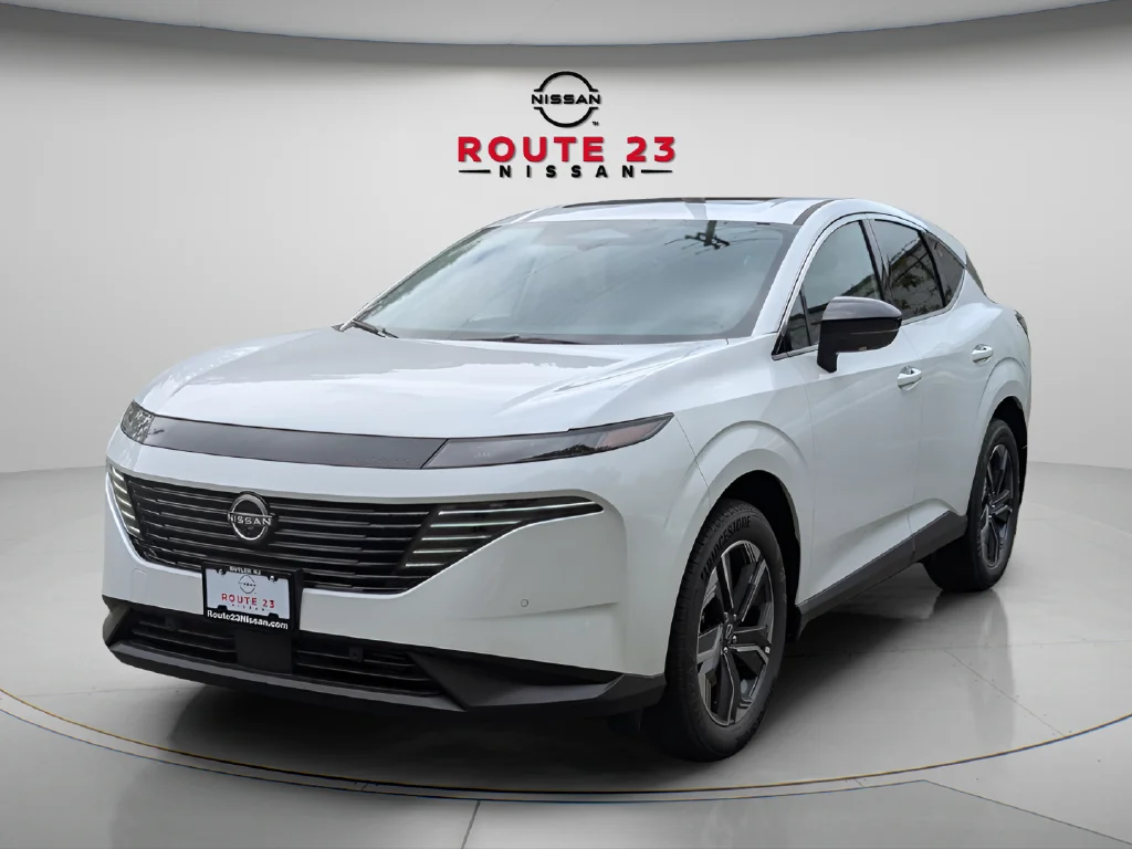 New 2026 White Nissan SL image 1