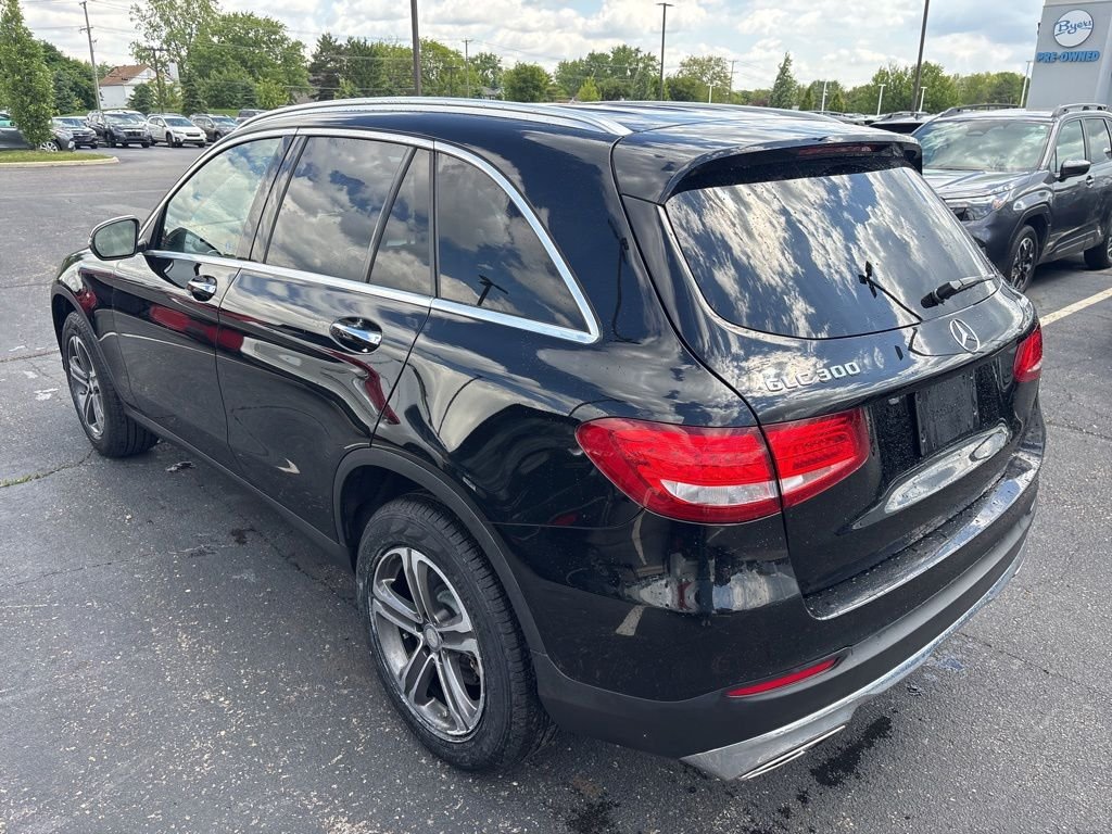 Used 2016 Black Mercedes-Benz GLC 300 image 5