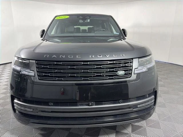 Used 2026 Black Land Rover SE image 3
