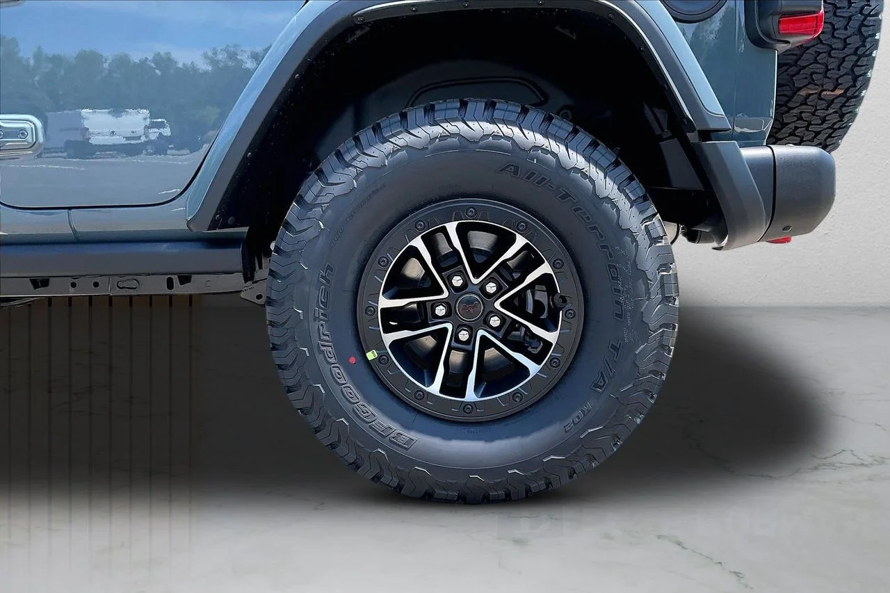 New 2026 Anvil Clear-Coat Exterior Paint Jeep Rubicon X image 29