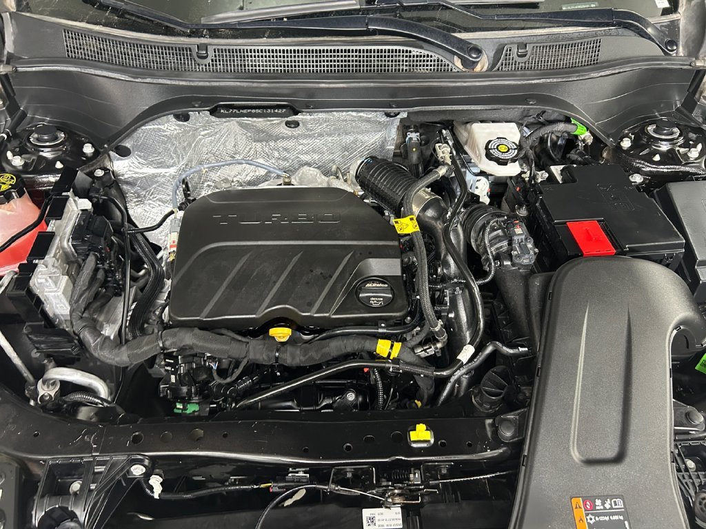 Used 2025 Black Chevrolet LT image 19