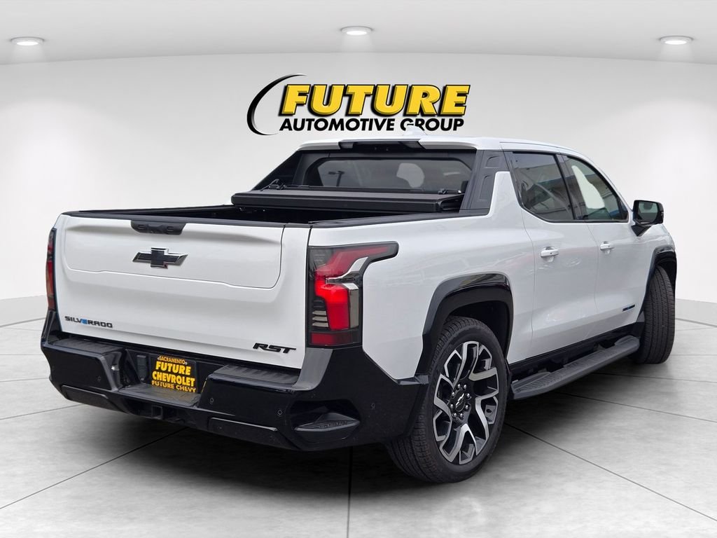 Used 2025 White Chevrolet RST image 4
