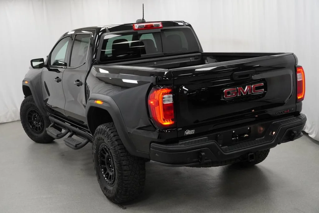 Used 2024 Onyx Black GMC AT4X image 40