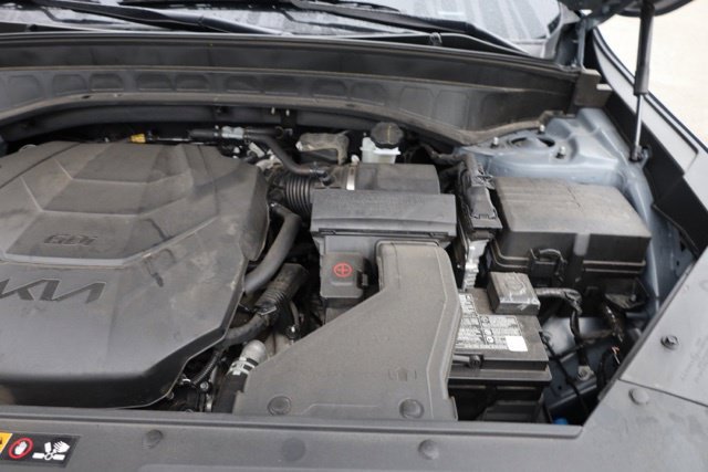 Used 2025 Silver Kia LX image 41