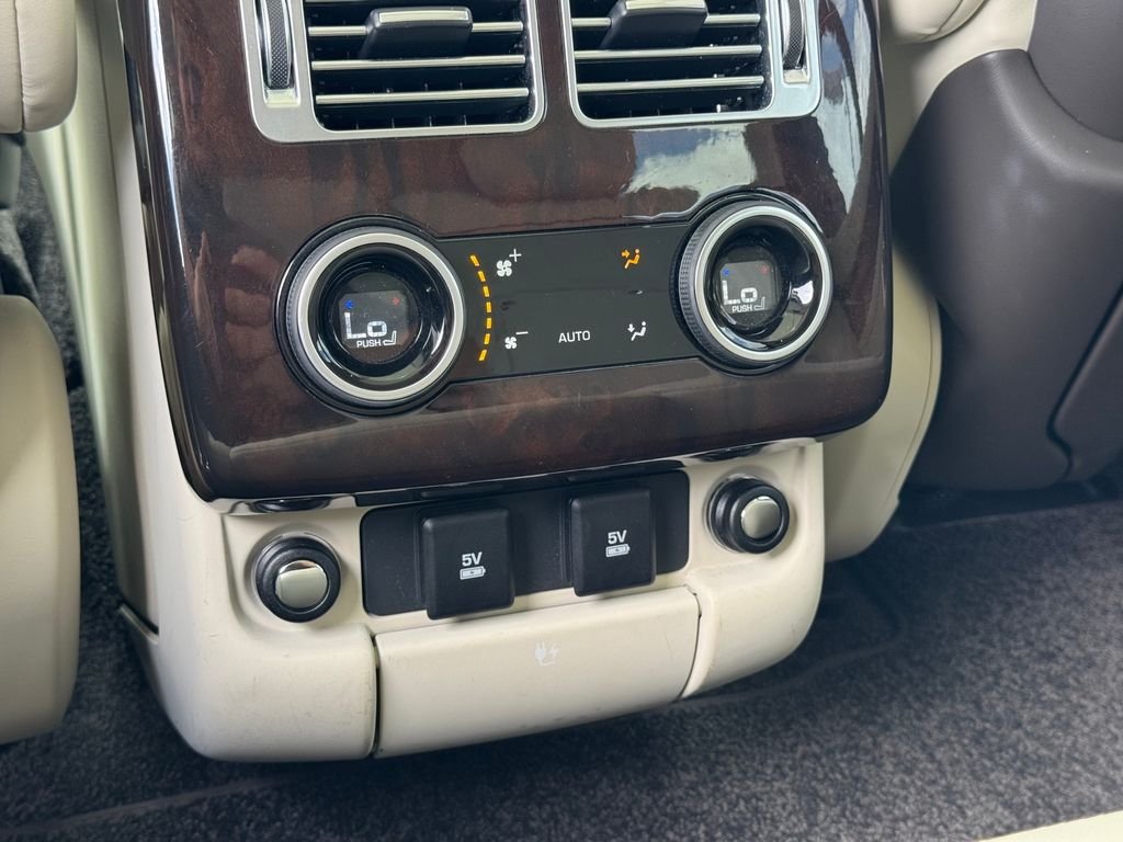 Used 2020 Black Land Rover HSE image 20