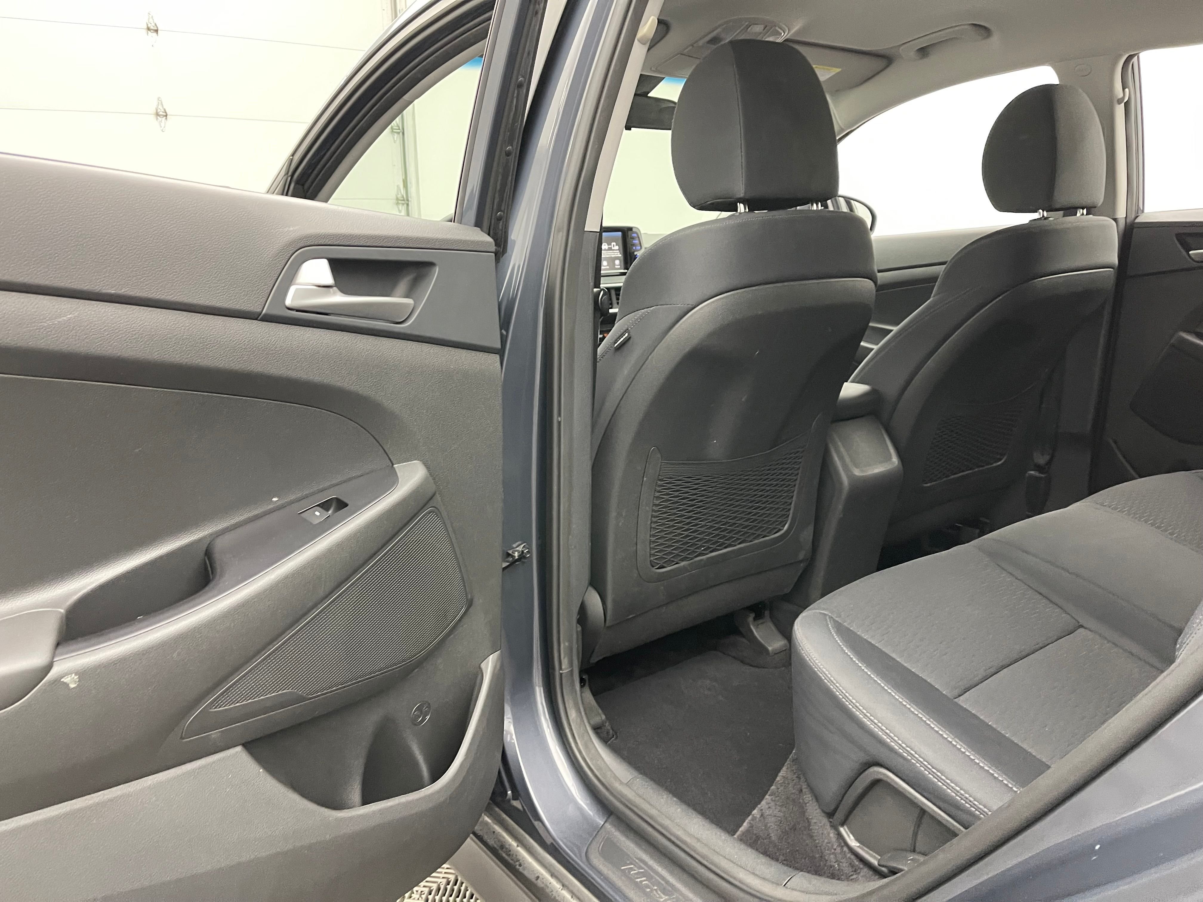 Used 2021 Dusk Blue Hyundai SE image 32