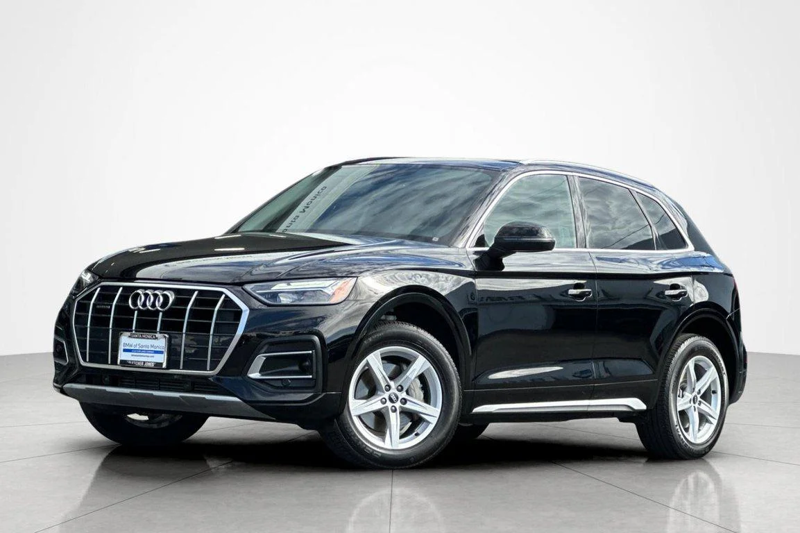 2022 Audi Q5 40 Premium's photo