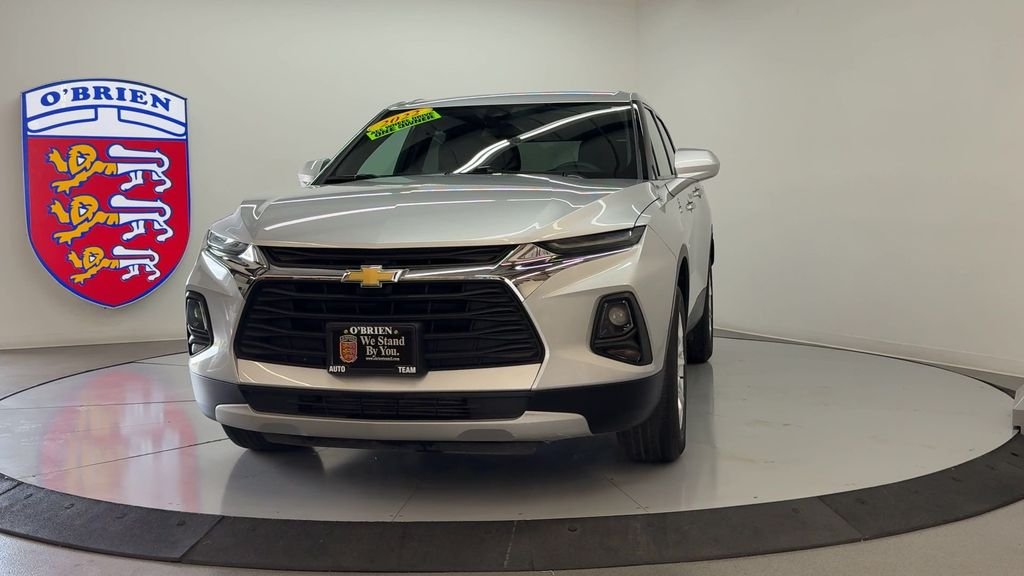 Used 2022 Silver Ice Metallic Chevrolet LT image 9