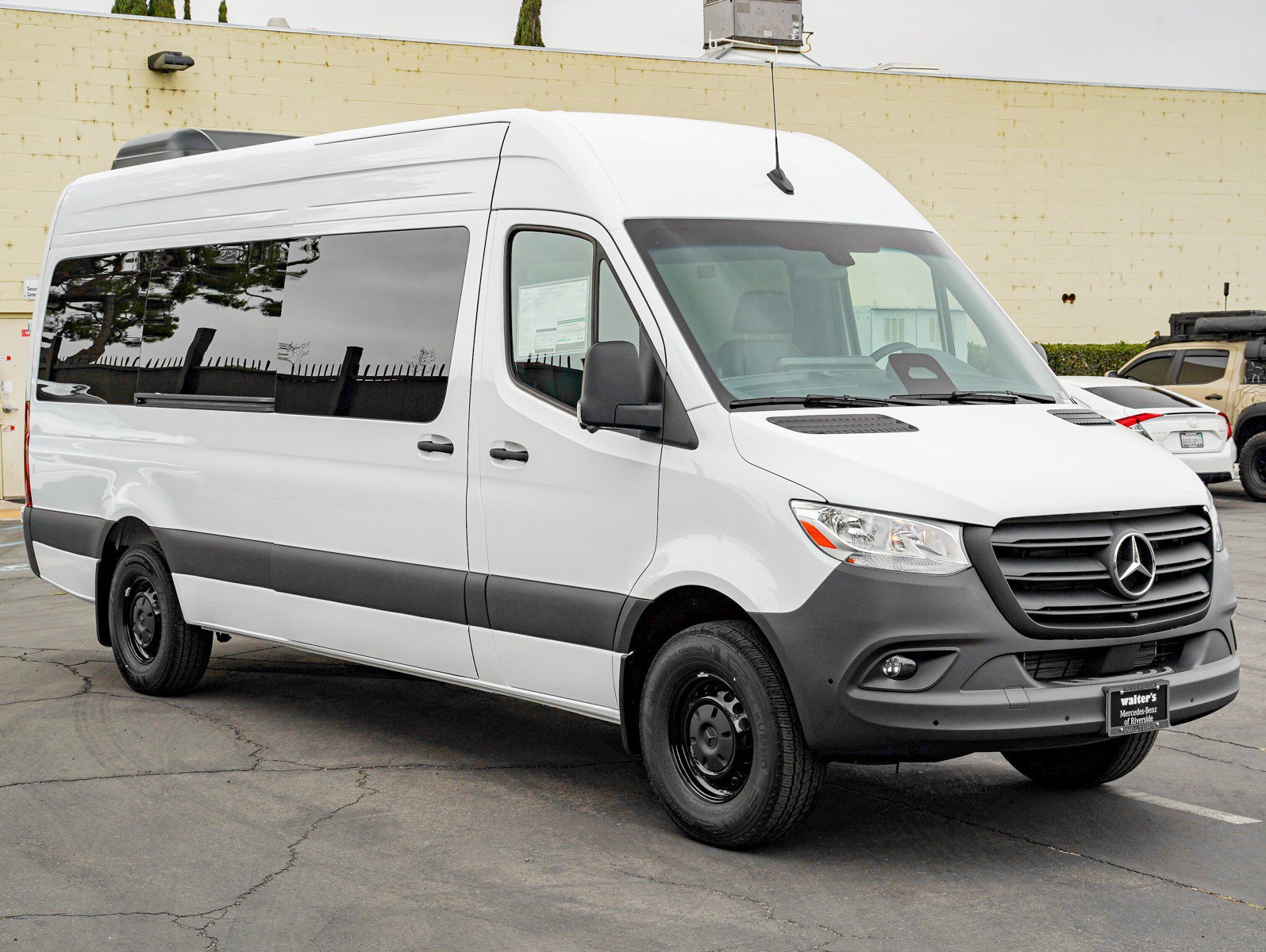New 2026 Arctic White Mercedes-Benz 2500 High Roof I4 Diesel 170 RWD image 3