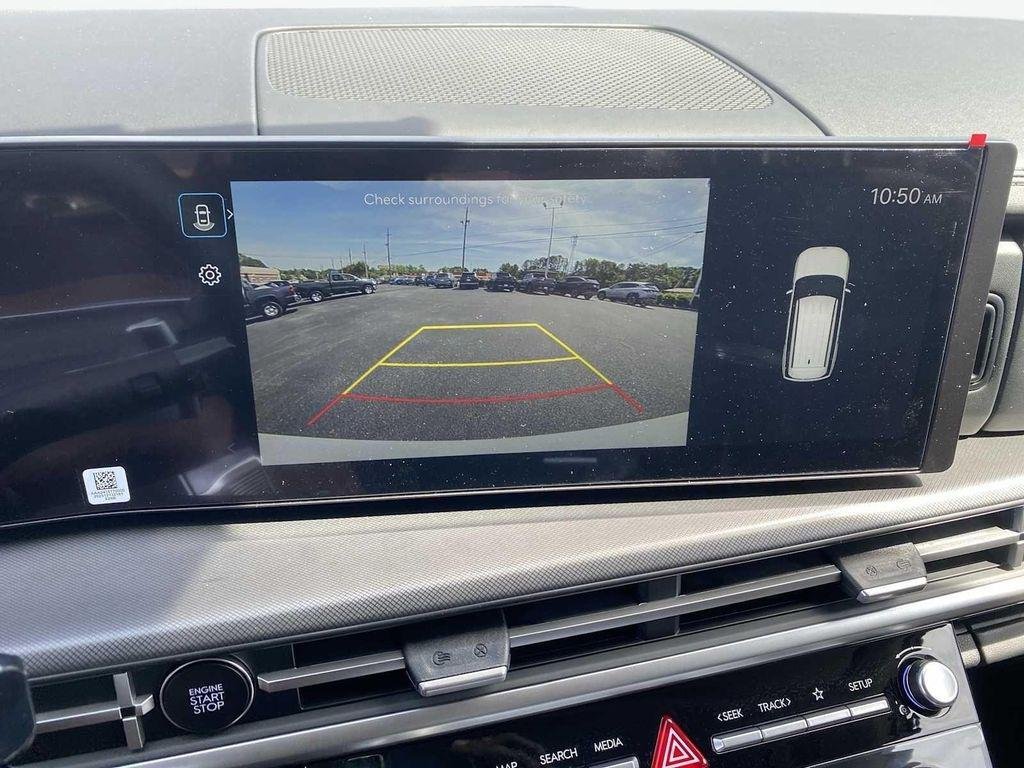 New 2026 White Hyundai SE FWD image 19