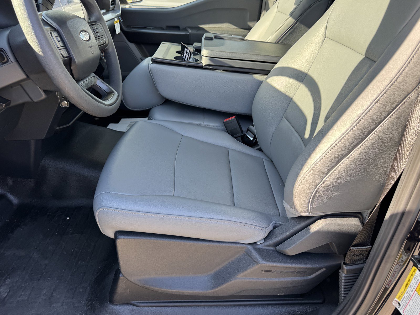 New 2026 Agate Black Metallic Ford XL image 19