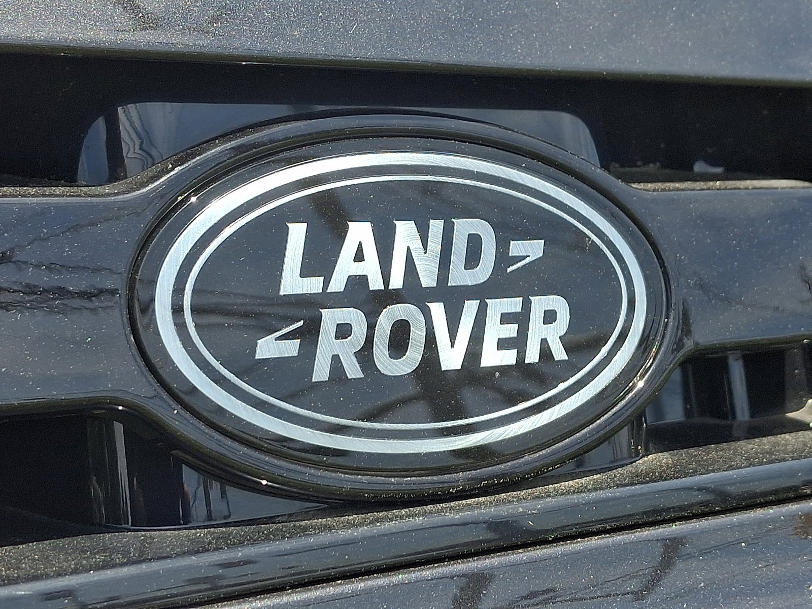 2026 Land Rover Defender V8 - Photo 17