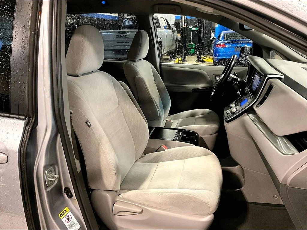 Used 2017 Gray Toyota LE image 11