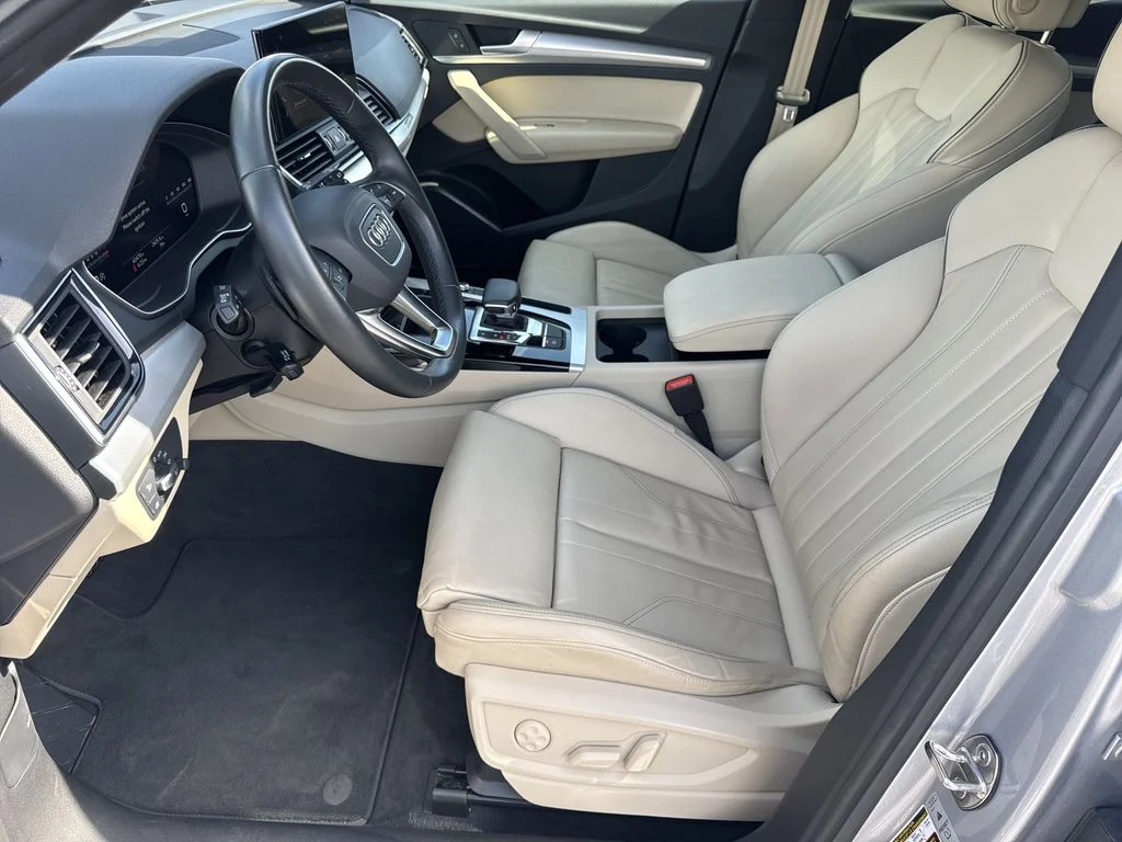 Used 2025 Silver Audi 45 S line Premium image 9