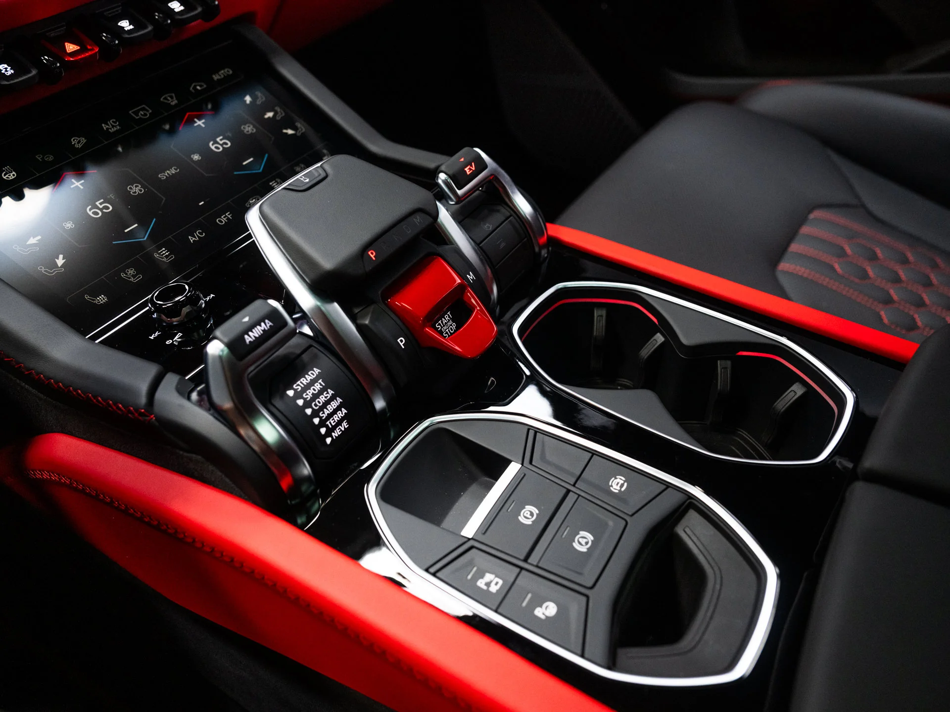 Used 2025  Lamborghini SE image 89