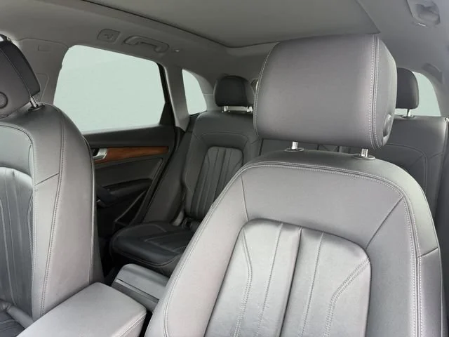 Used 2023 GLACIER WHITE METALLIC Audi S line Premium image 15
