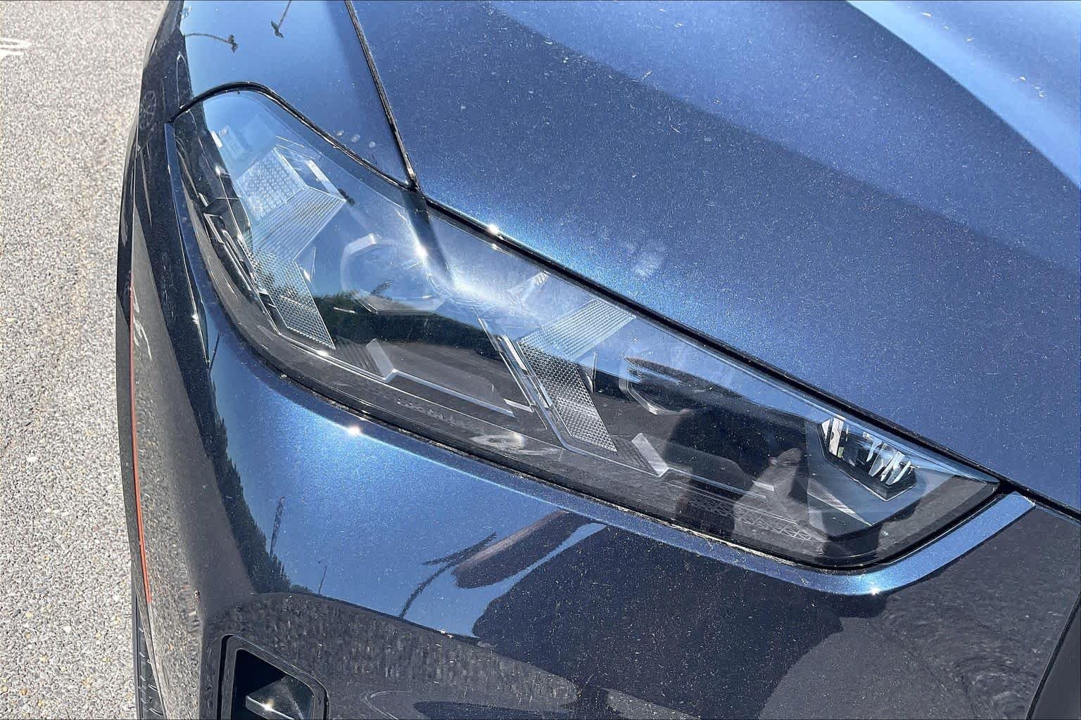 New 2026 Carbon Black Metallic BMW xDrive40i image 13