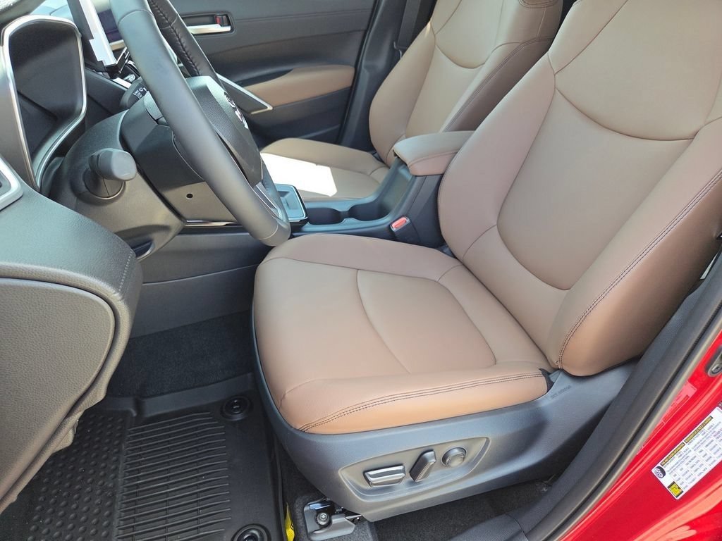 New 2026 Soul Red Crystal Toyota XLE image 5