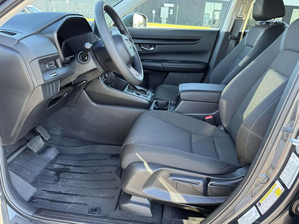 2026 Honda CR-V LX - Photo 14