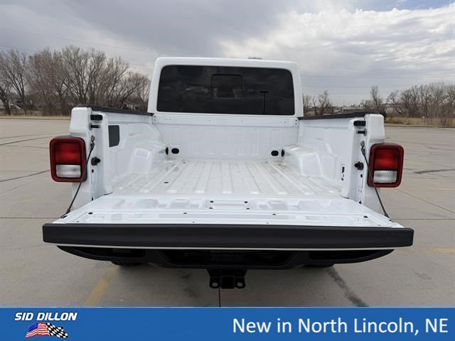 New 2026 Bright White Clearcoat Jeep Sahara image 7