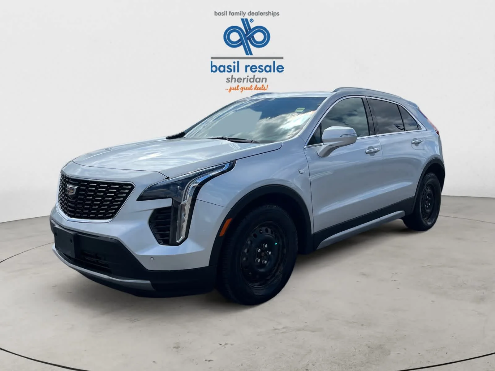 Used 2022 Radiant Silver Metallic Cadillac AWD Premium Luxury image 2