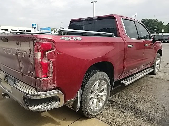 Used 2020 Red Chevrolet LTZ image 32