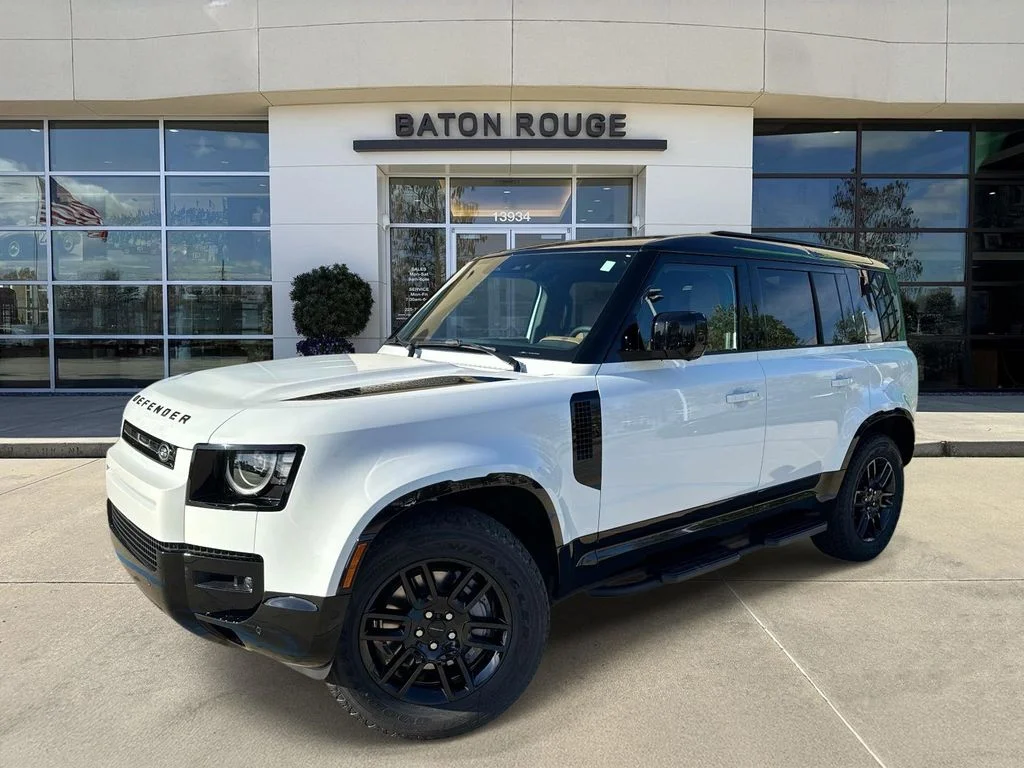 2026 Land Rover Defender 110 X-Dynamic SE P400's photo