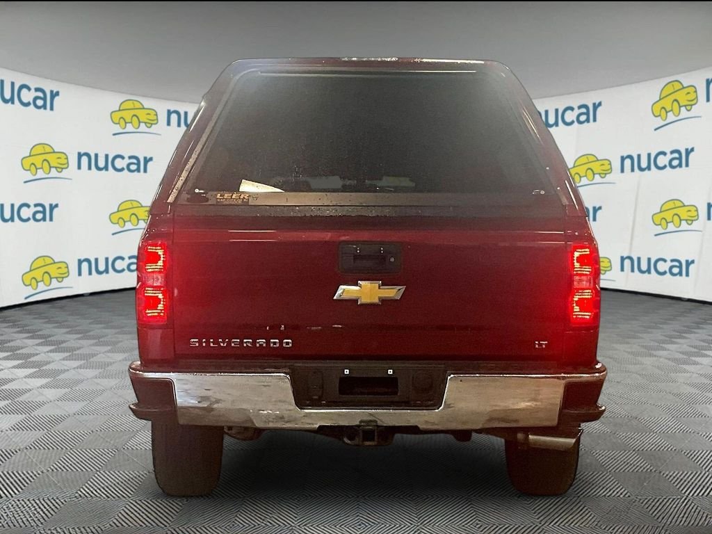 Used 2016 Red Chevrolet LT image 5