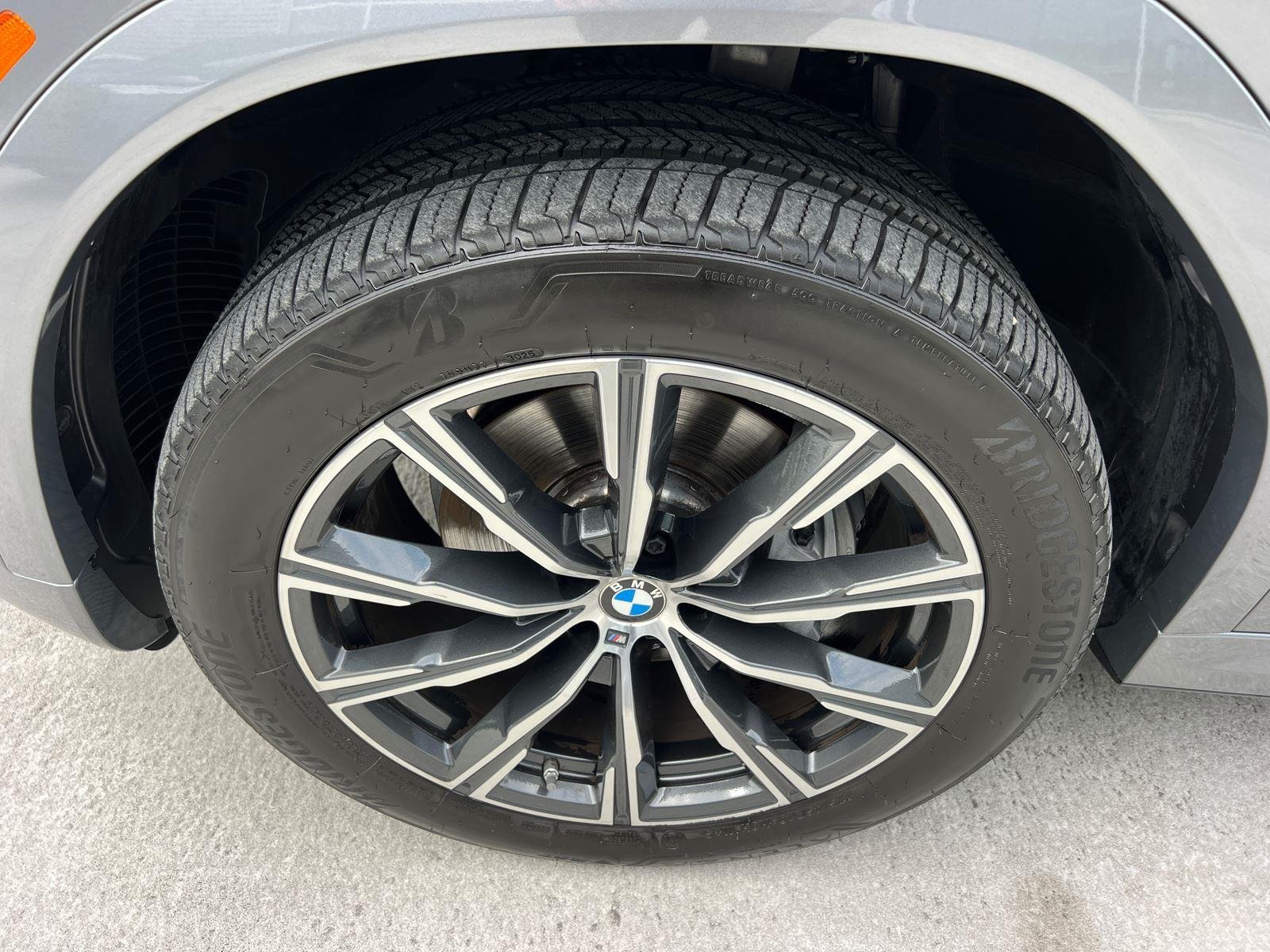 Used 2026 GRAY BMW xDrive40i image 11