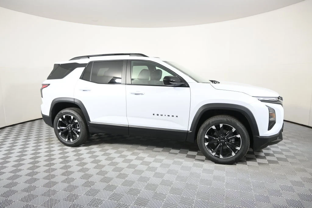 2026 Chevrolet Equinox RS - Photo 8