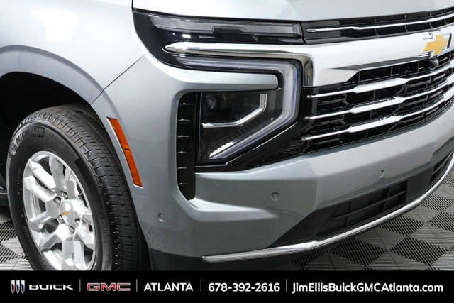 Used 2025 Sterling Gray Metallic Chevrolet LT image 34