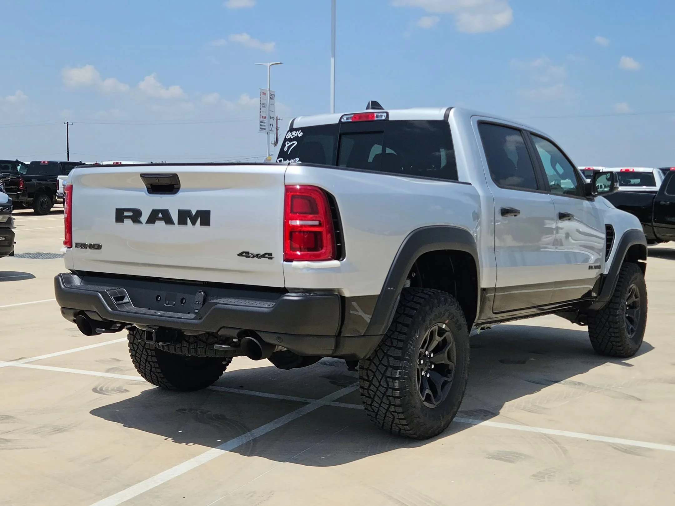 New 2026 Silver Zynith Exterior Paint RAM RHO image 3