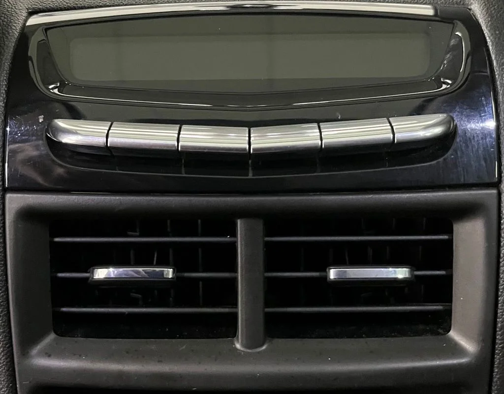 Used 2019 Silver Cadillac Premium Luxury image 44