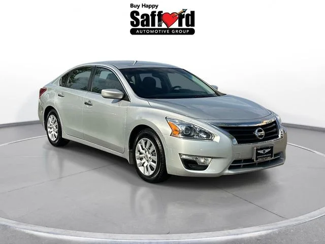 Used 2013 Silver Nissan 2.5 S image 9