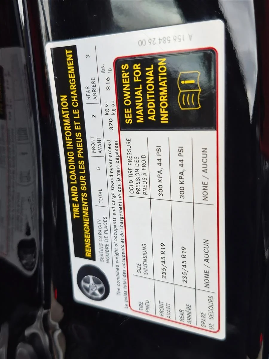 Used 2018 Night Black Mercedes-Benz GLA 250 image 17