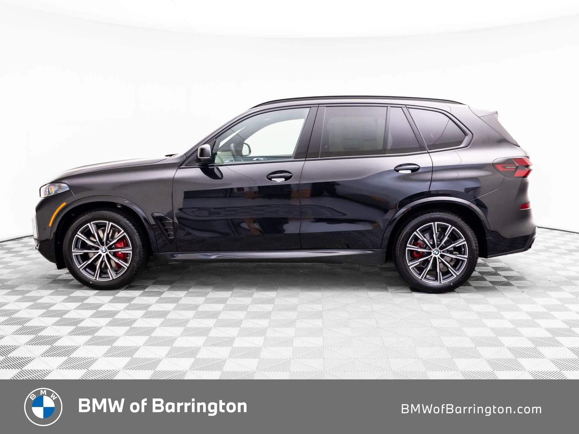 New 2026 Black Sapphire Metallic BMW xDrive40i image 2