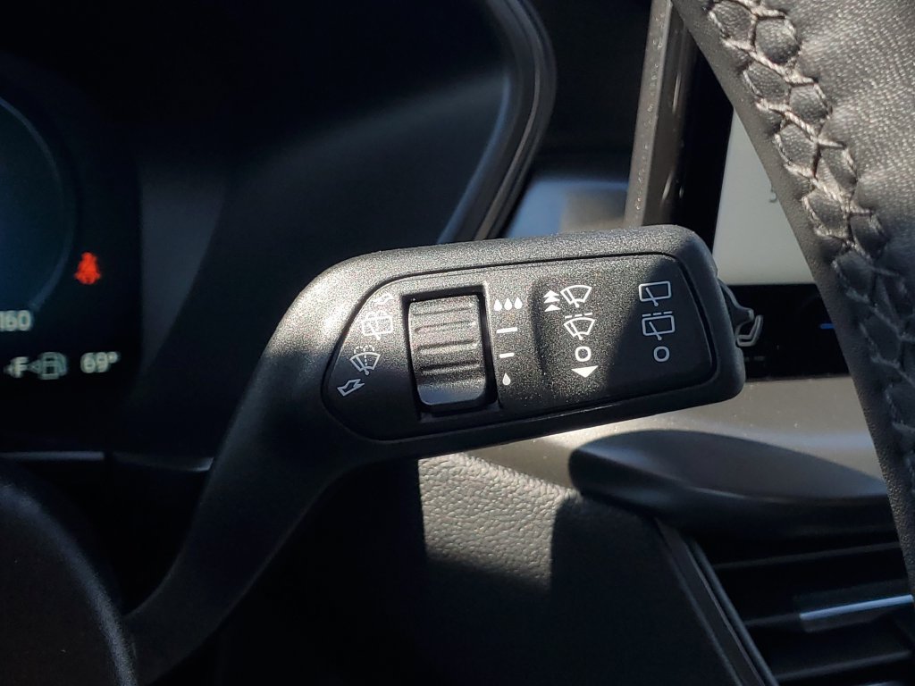 Used 2023 Black Ford Active image 25