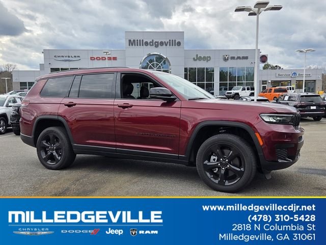 New 2024 Velvet Red Pearl-Coat Exterior Paint Jeep Altitude X image 1