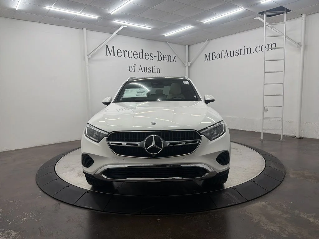 Used 2026 White Mercedes-Benz GLC 300 image 2