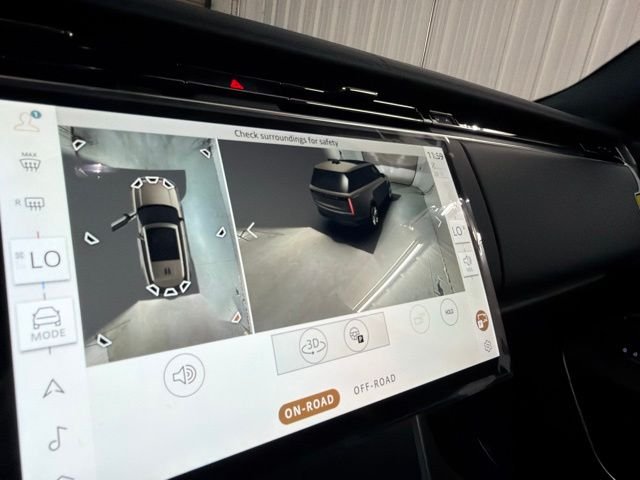 New 2026 Santorini Black Land Rover SE image 32