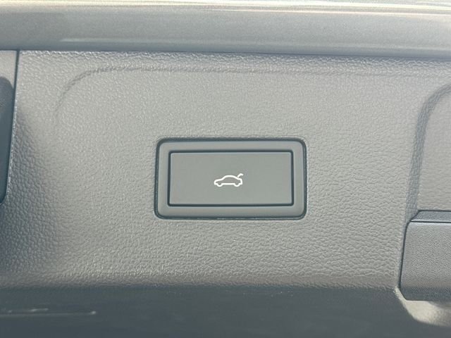 New 2026 Avocado Green Pearl Volkswagen 2.0T SE W/TECHNOLOGY image 19