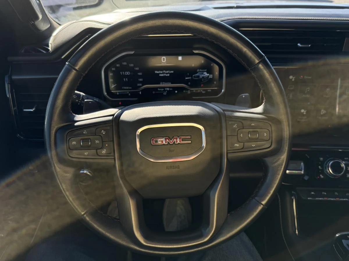 Used 2022 Grey GMC At4x image 17