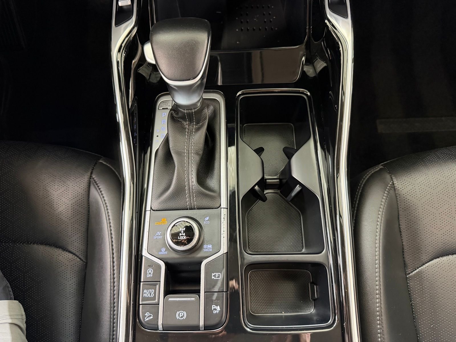 Used 2023 Silver Kia SX image 19
