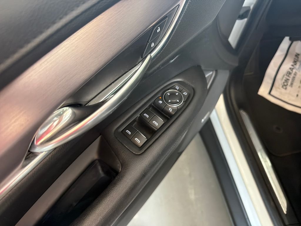 Used 2018 Silver Cadillac Luxury image 11