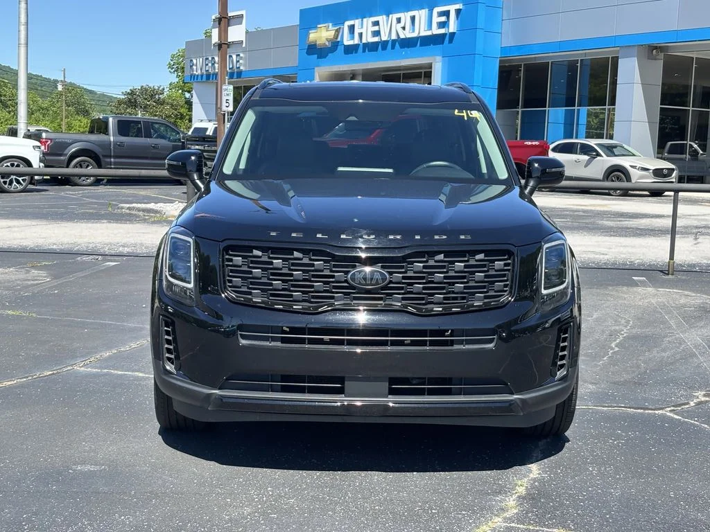Used 2021 Black Kia EX image 8