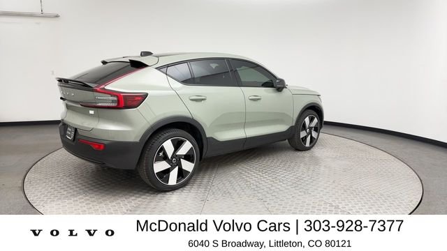 Used 2023 Green Volvo Ultimate image 2