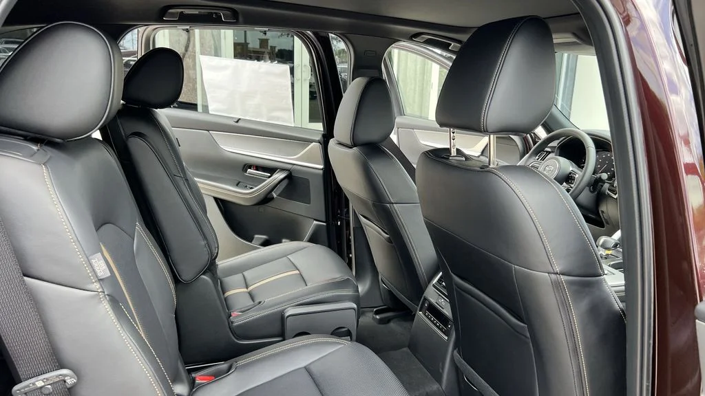2025 Mazda CX-90 Premium Plus Package - Photo 33