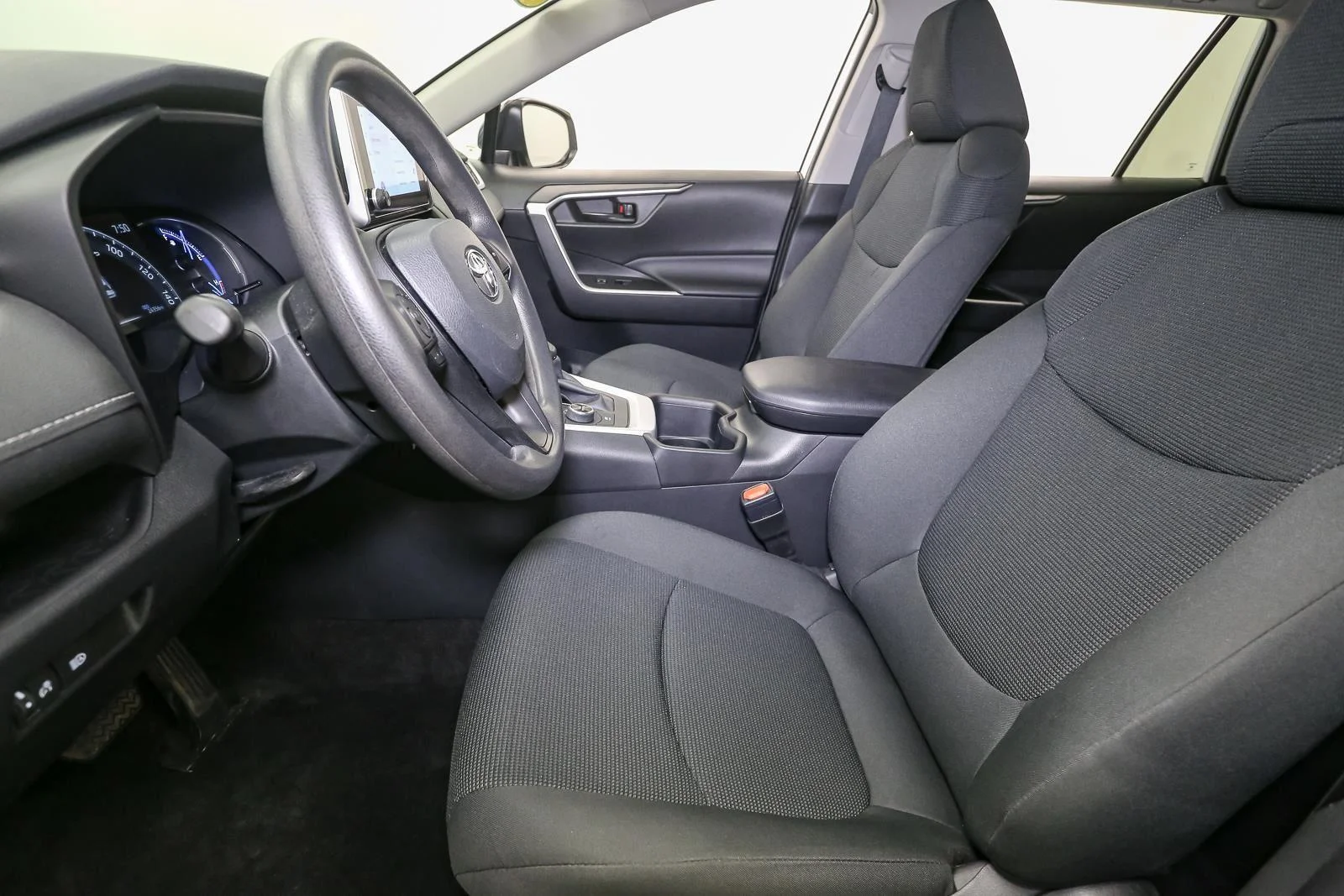 Certified Used 2024 Ice Cap Toyota Hybrid LE image 41